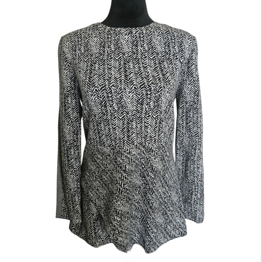 Stella McCartney Black and White Tweed  Asysmetrical Knit Top Size 44 (US 10)M